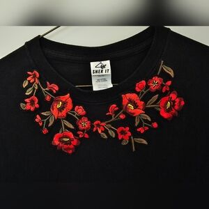 Embroidered Black Tee Size S